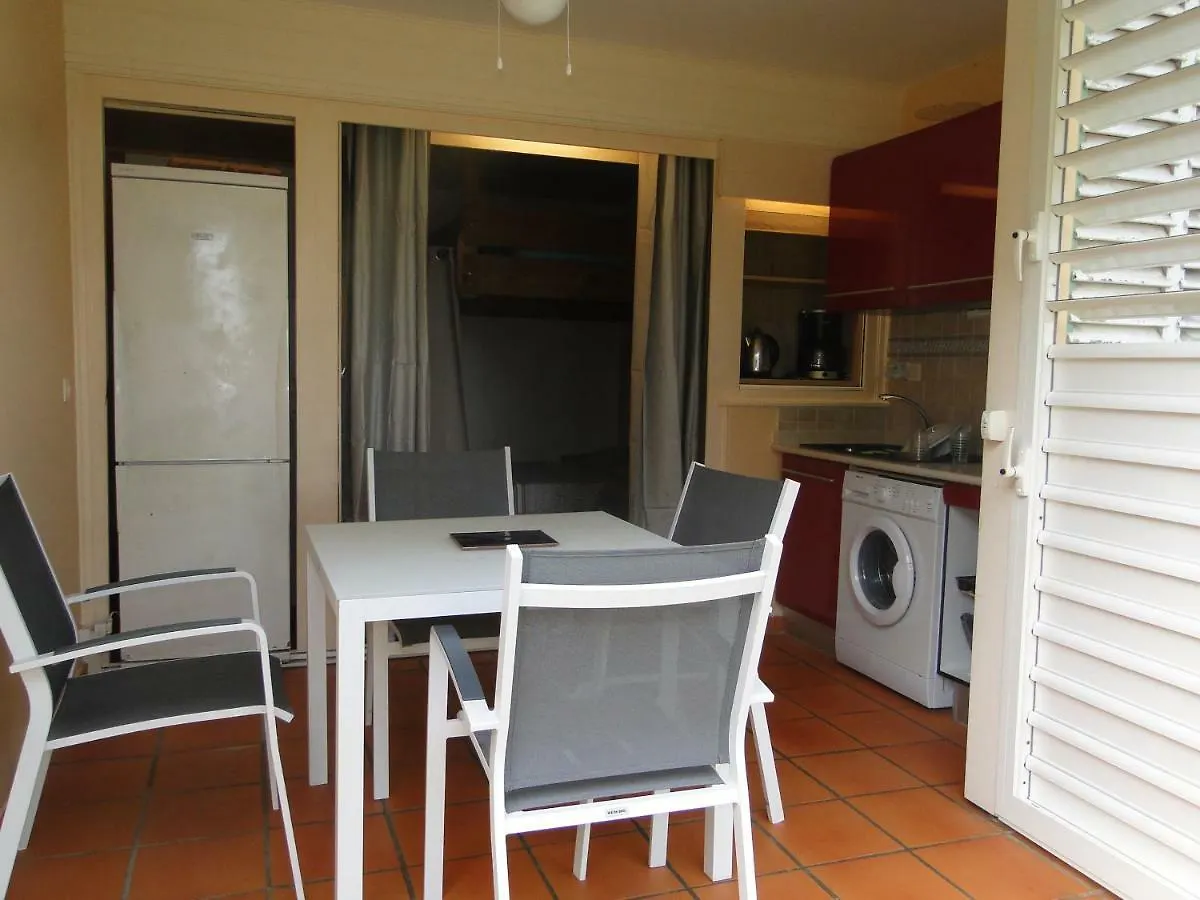 Studio Corail Rez De Jardin Saint-Francois  Apartment