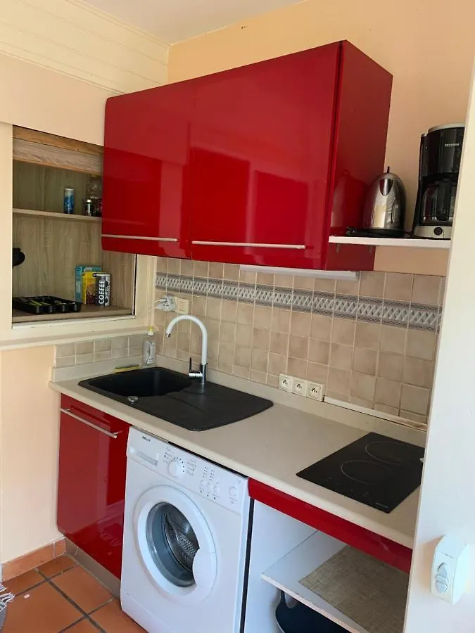 Апартаменты Studio Corail Rez De Jardin Сен-Франсуа